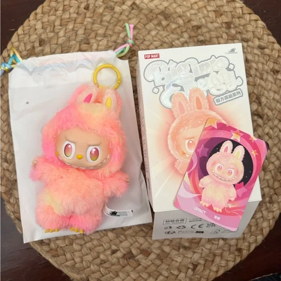 POP MART BIG INTO ENERGY - Picture 3 of 6